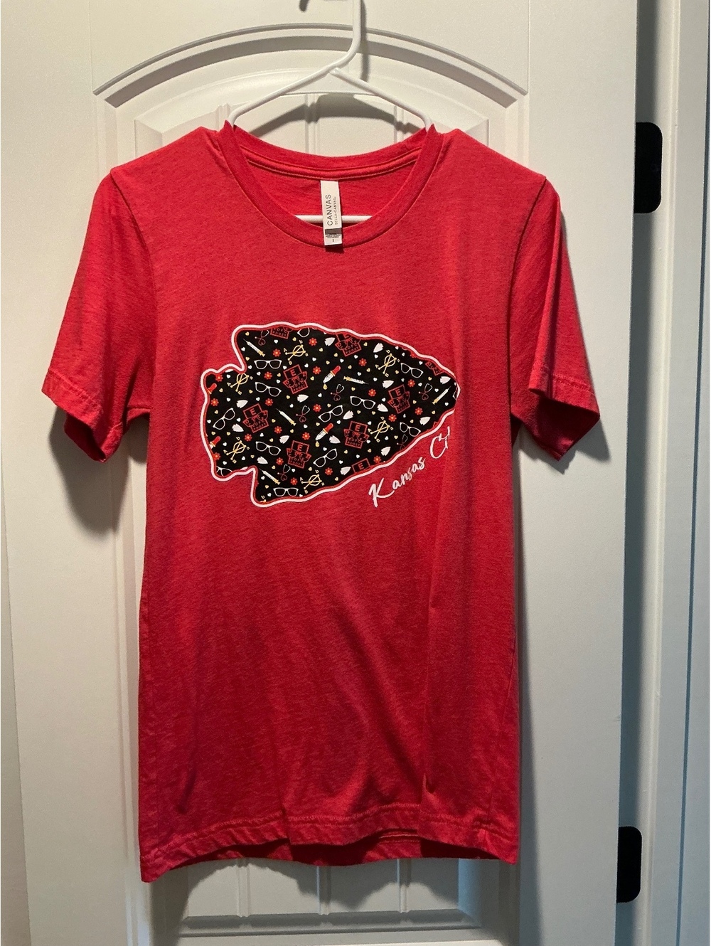 Kansas City Chiefs Short Sleeved Optometry Tee size Small
